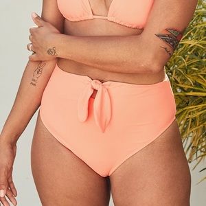 NWT black high rise bikini bottom